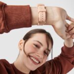 Reloj digital D-Bear Teen de acero IP rosado con correa de silicona nude - Imagen 4