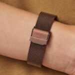 Reloj smartwatch Rond Connect de acero IP rosado con correa mesh - Imagen 6