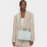 Shopper mediano Amaya azul claro TOUS MANIFESTO CUT - Imagen 4