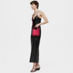 Bolso mini cube fucsia TOUS Brenda - Imagen 5