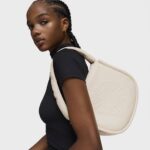 Saca pequeña de piel beige TOUS Miranda - Imagen 5