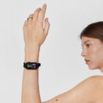 Reloj smartwatch con correa de nylon y correa de silicona negra T-Band - Imagen 6