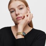 Reloj smartwatch con brazalete acero IPG dorado y caja de aluminio en color IPG dorado TOUS T-Band Mesh - Imagen 4