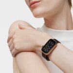 Reloj smartwatch con brazalete de acero IP gris y caja de aluminio en color IPRG rosado TOUS T-Band Mesh - Imagen 5