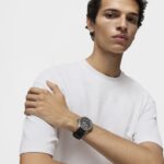 Reloj analógico automático con caja de titanio y brazalete de caucho negro TOUS Now - Imagen 5