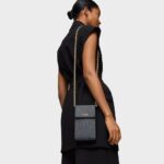 Funda de móvil colgante gris oscuro Kaos Mini Lines - Imagen 4