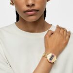 Reloj digital con brazalete de acero y color rosa MARS - Imagen 3