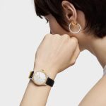 Reloj analógico con brazalete de piel negra, acero dorado y esfera de nácar Epic Icon - Imagen 4